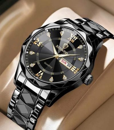 Close-up of a BINBOND 2521 Original Men’s Luxury Watch Black with a black dial and a shiny black metal strap.