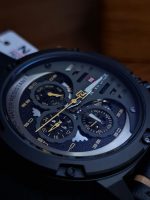 An infographic detailing the product features of the Naviforce 9110 watch,